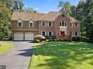 2 Stoney Creek Way, Potomac, MD 20854