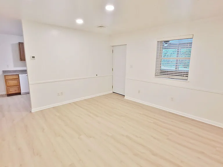 1495 Fairfield Rd — Photo 9