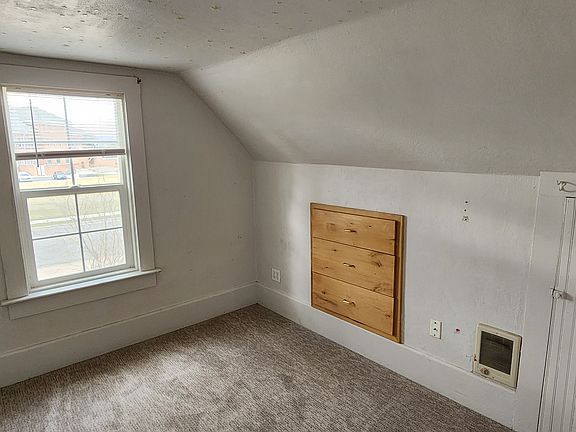 5th image of 210 N 200 E #A