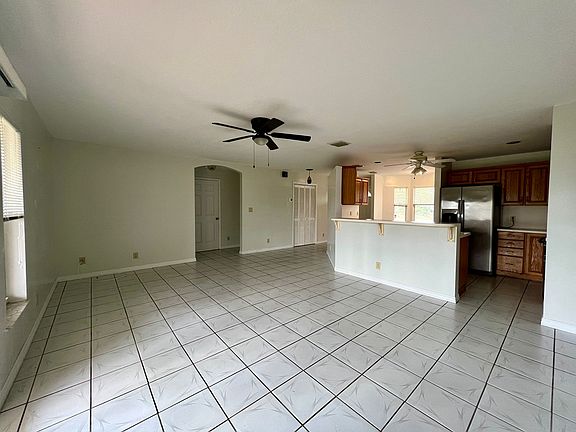 4th image of 2164 W Silver Hill Ln