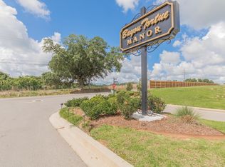 104 Snapping Ln, Broussard, LA 70518