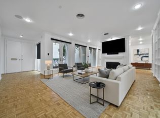 33 River Hollow Ln, Houston, TX 77027