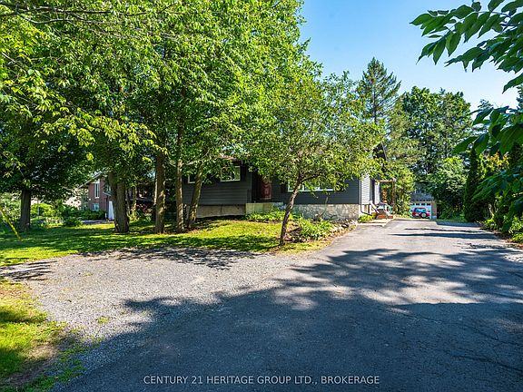 2nd image of 925 Woodbine Rd