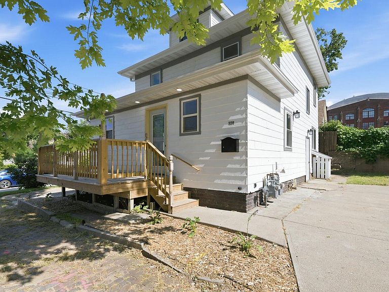 Listing photo 4