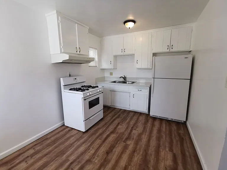 3112-3116 Keats St — Photo 5