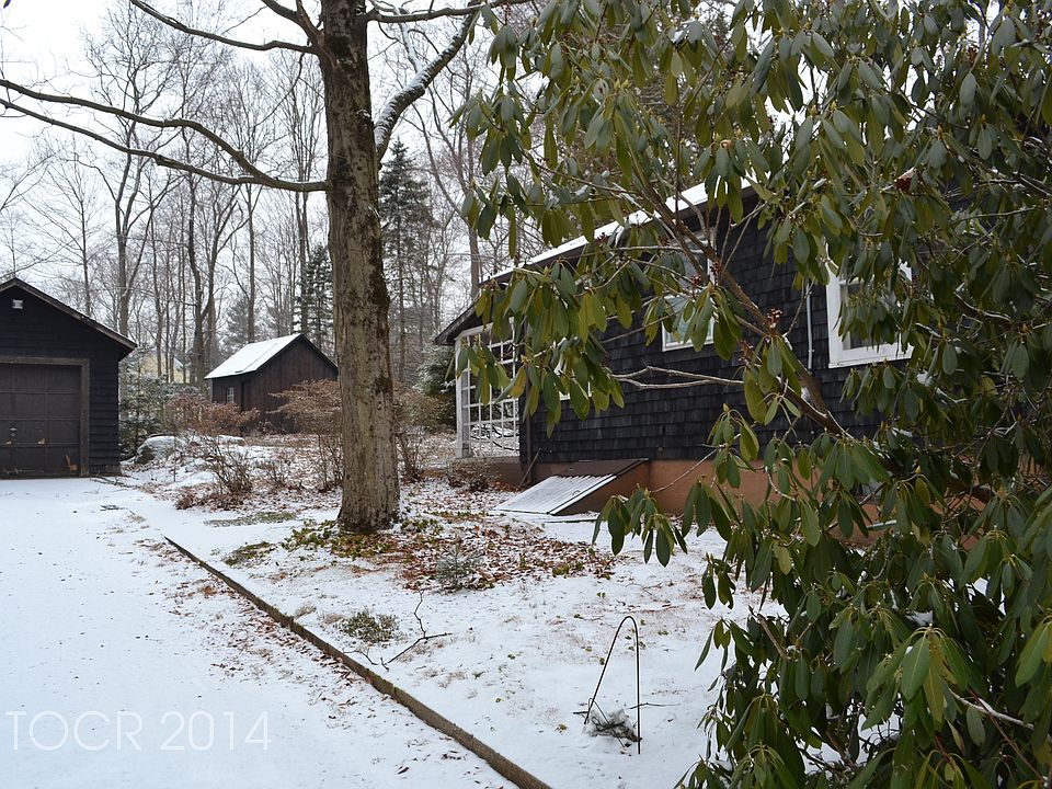 1st image of 31 Fuhrman Ave