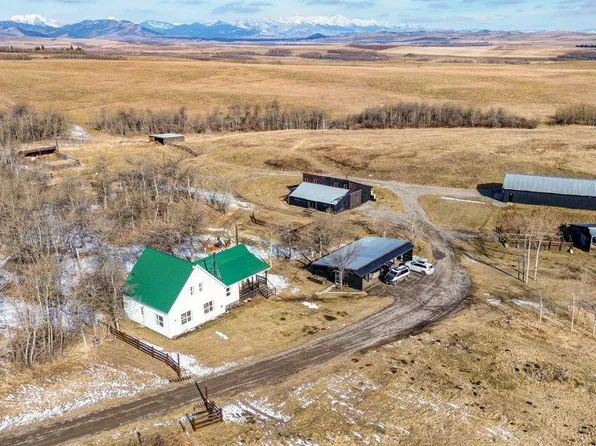 E 6019 Range Road A Rural Pincher Crk #2-1, Md Of, AB T0K 1W0