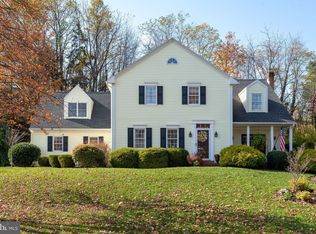 320 Regent Dr, Lititz, PA 17543