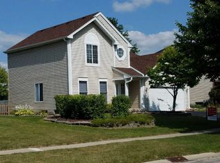 1313 Longford Cir, Elgin, IL 60120
