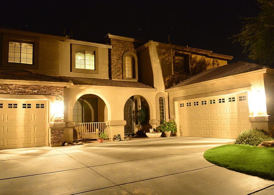 1st image of 1587 E Carob Dr