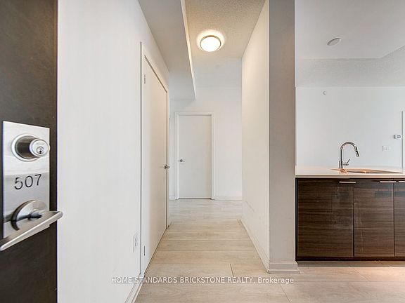 3rd image of 66 Forest Manor Rd #507