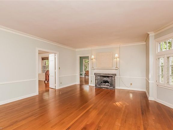 4th image of 2506 W Market St
