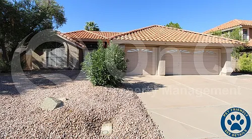 1560 W Kent Dr Photo 1