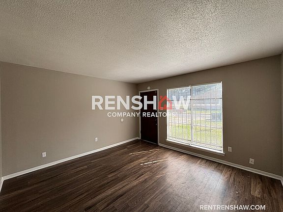 3rd image of 659 McConnell St