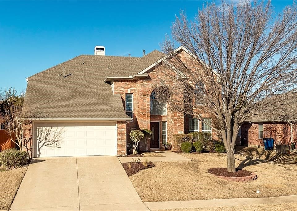 1st image of 909 Fountain Dr