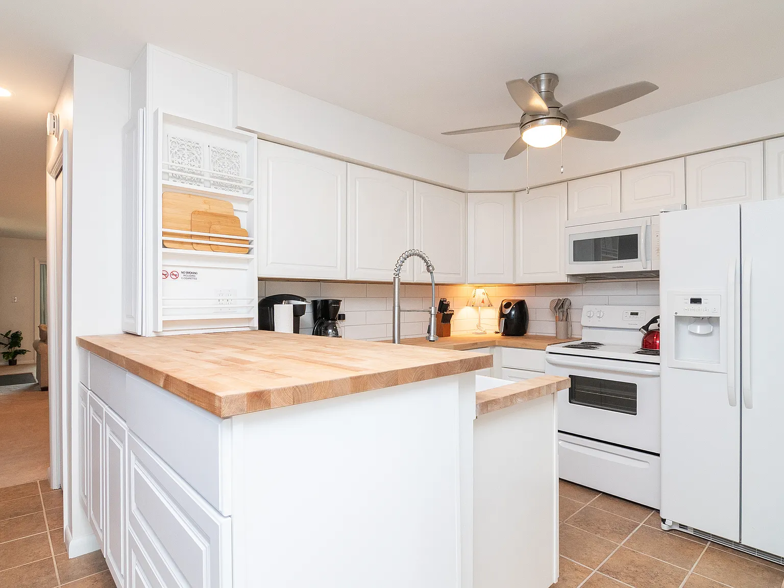 2 bed, 1200 sqft, $3,200 — Photo 4