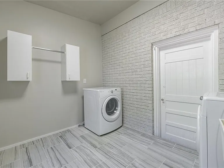 4713 N Harvey Pkwy — Photo 25