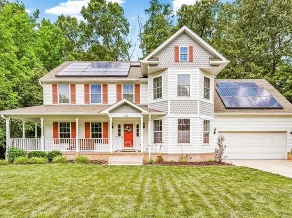 1313 Leicester Dr, La Plata, MD 20646