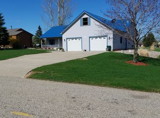 5708 Greensboro Way, Gladwin, MI 48624