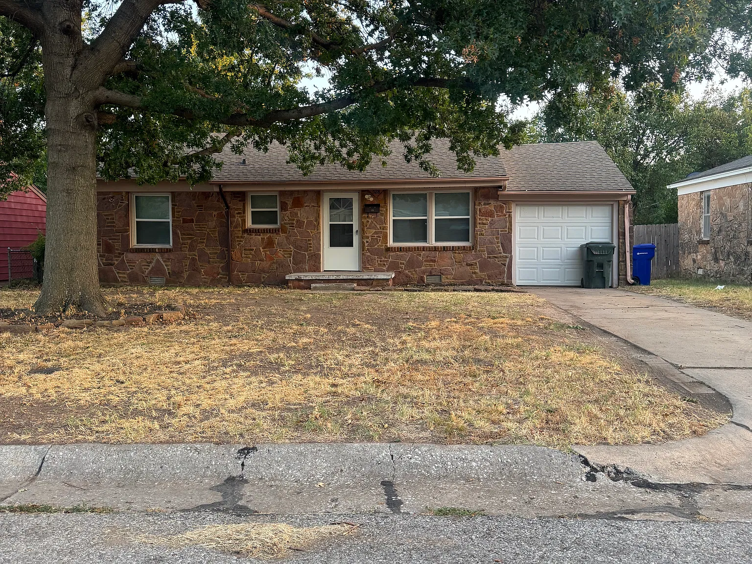 4 bed, 1133 sqft, $1,400 — Photo 1