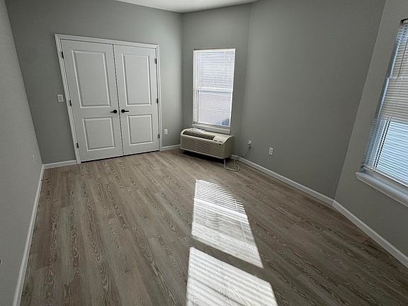 3rd image of 456-458 Ellison St #1