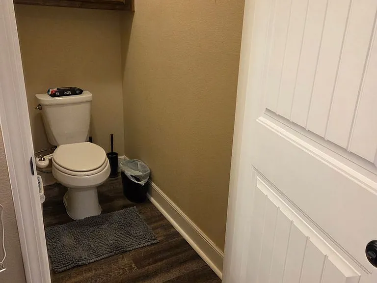 5224 Jarvis St — Photo 18