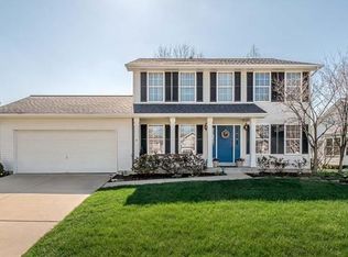 421 Chelsea Way Dr, Saint Charles, MO