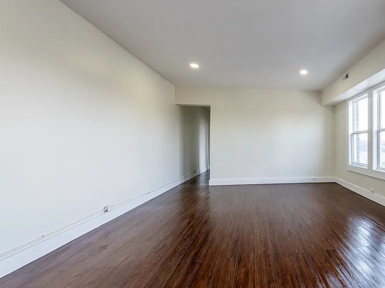 716 College Ave #1 — Photo 12