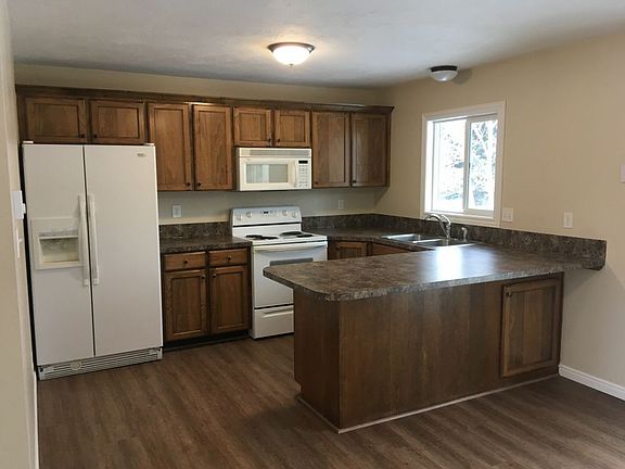2nd image of 2766 W 17th S