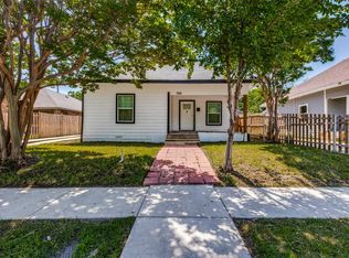 1916 Galveston Ave, Fort Worth, TX 76110