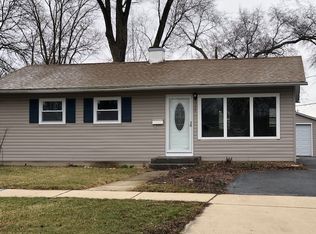 893 Foran Ln, Aurora, IL 60506