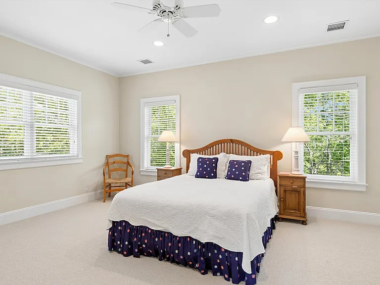 65 Pepperidge Ln — Photo 28