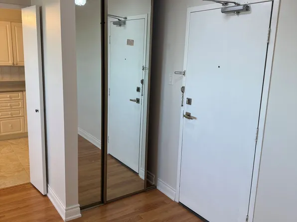 120 Dundalk Dr #Penthouse 9, Toronto, ON M1P 4V9