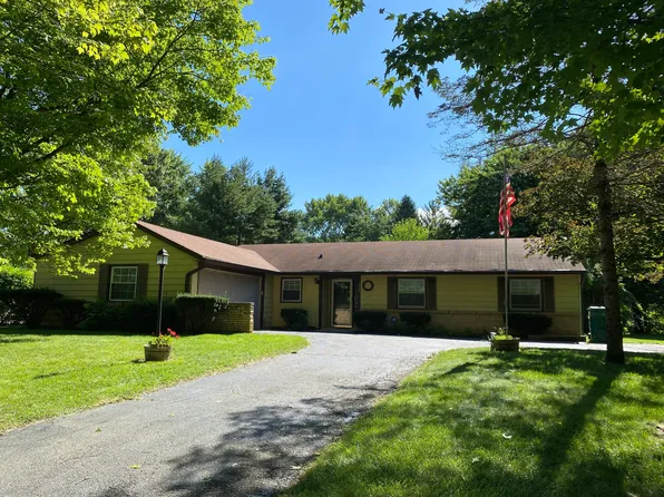 7359 Woodside Dr, Indianapolis, IN 46260