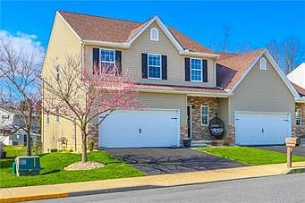 1st image of 653 Walker Dr
