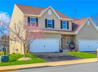 653 Walker Dr, Northampton, PA 18067