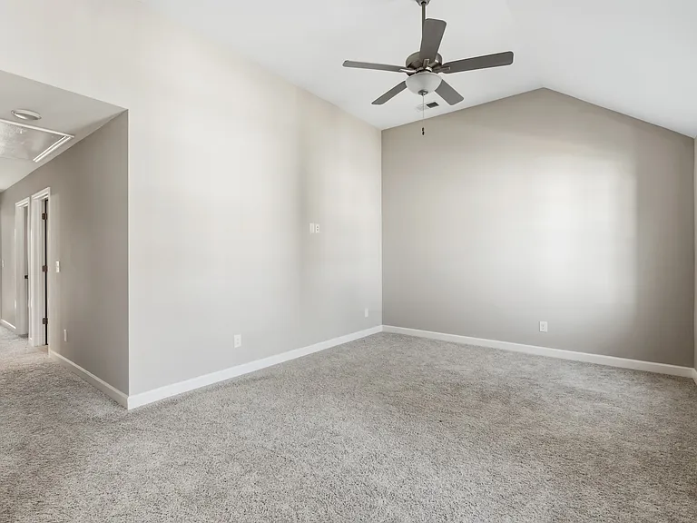 1727 Fenway Loop — Photo 15
