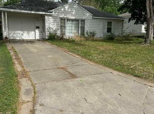 378 S 46th St, Lincoln, NE 68510