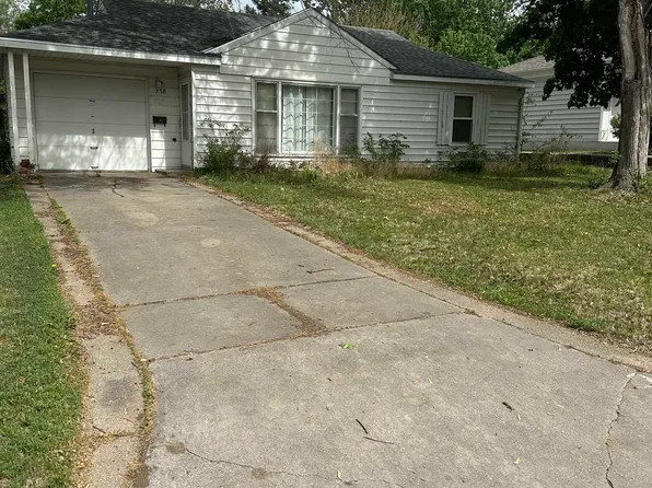 378 S 46th St, Lincoln, NE 68510