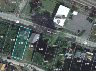 27480 2nd Ave, Belle, WV 25102
