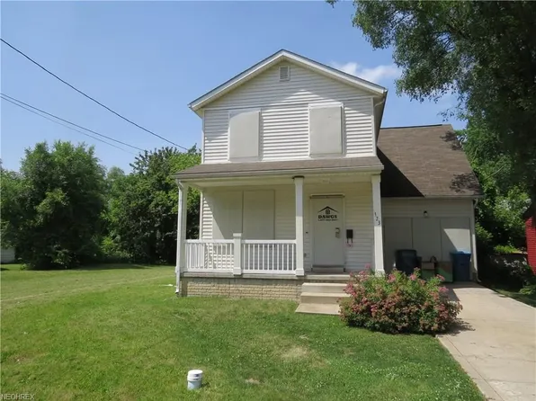 323 E 23rd St, Lorain, OH 44055