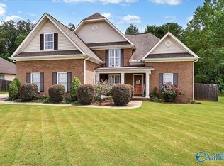 414 Dominion Dr, Hartselle, AL 35640