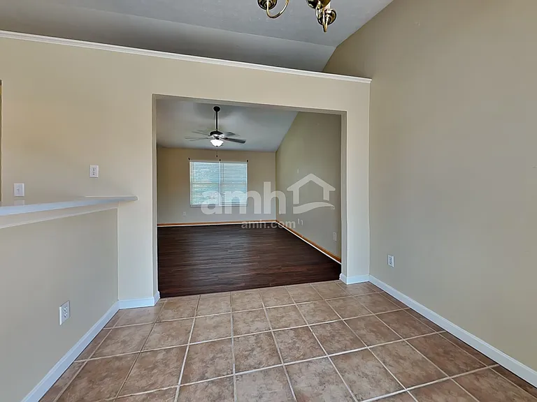 2565 Chateaugay Ct — Photo 6