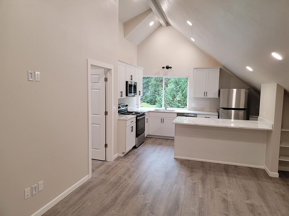 1st image of 14155 Anatevka Ln SE #B