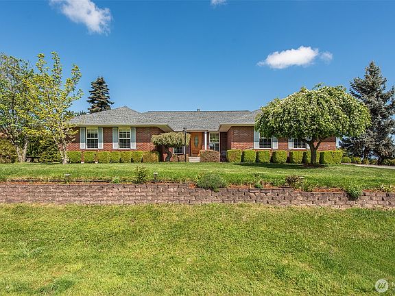 2nd image of 608 Reservoir Road