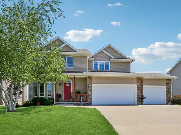 7502 Barnsley Dr, Johnston, IA 50131
