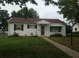 406 Pine St, Marshall, IL 62441