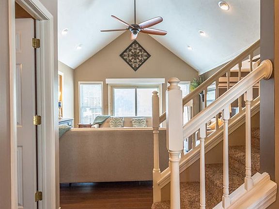 2nd image of 2635 E Clarkway Dr