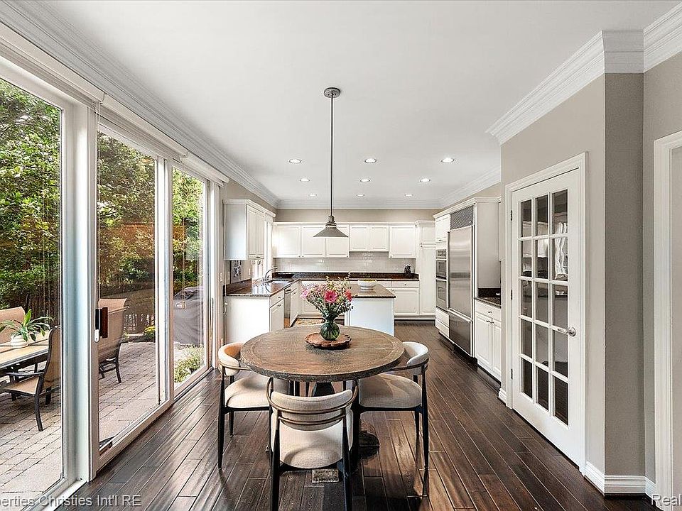 2010 Northlawn Blvd, photo 21