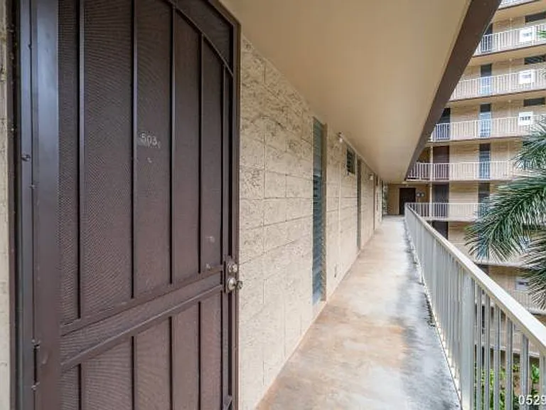 95-257 Waikalani Dr #B503 — Photo 23